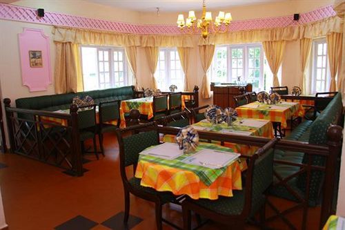 Hotel Royal Retreat Munnar Exterior foto